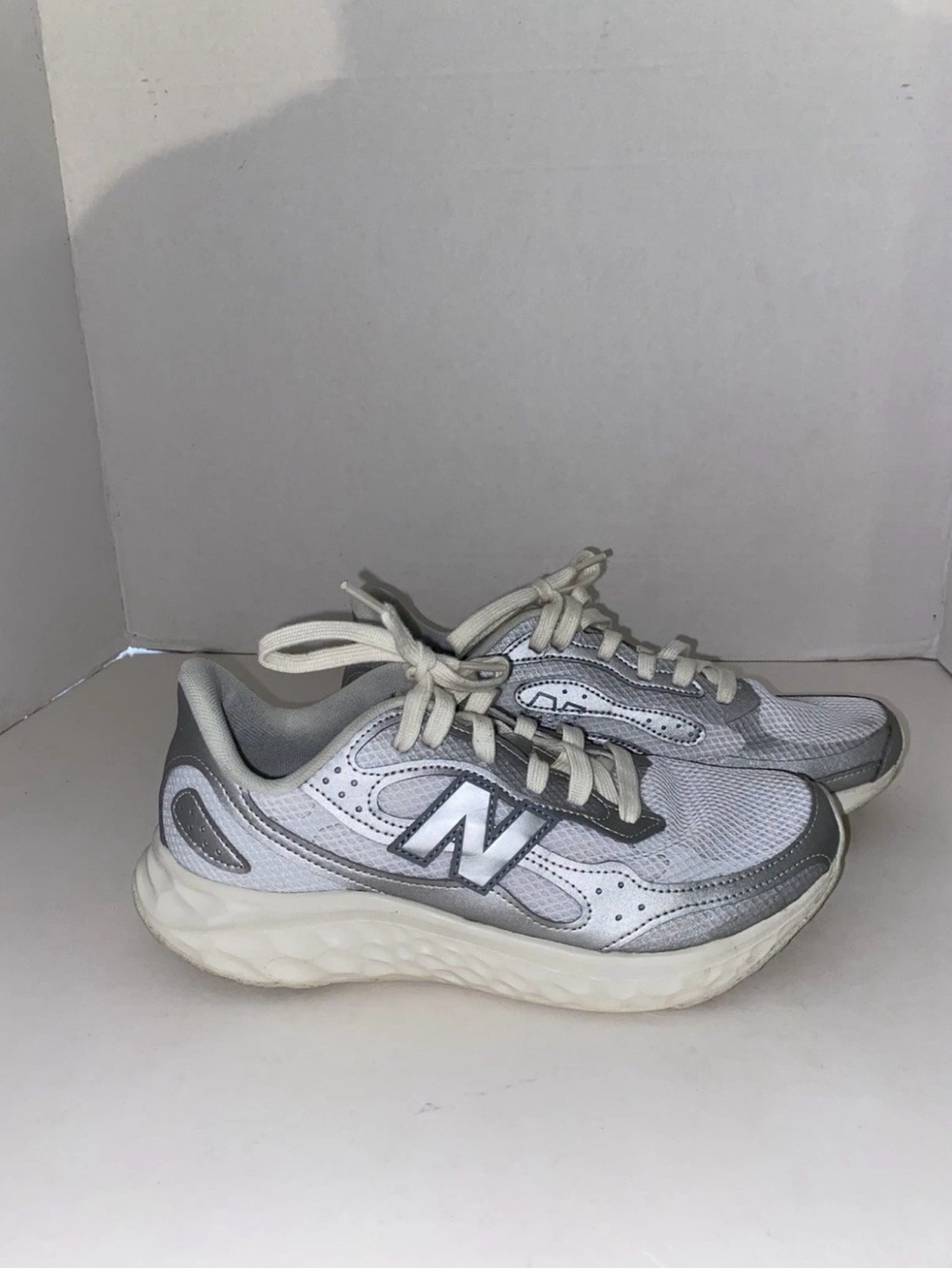New Balance Womens Warists4 Gray Running Shoes Size 9